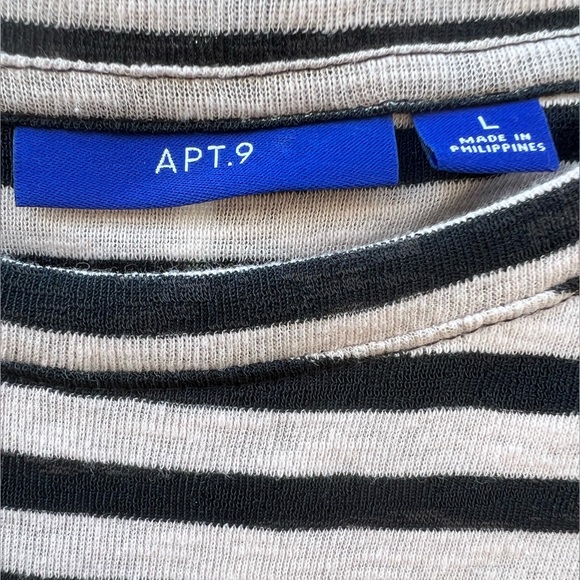 New Apt. 9 Black & Cream Striped Tie Back Top (Large) with tags - Picture 5 of 8